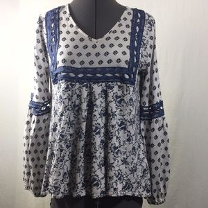 Clover+ Scout High Low Long Sleeve Loose Fit Top